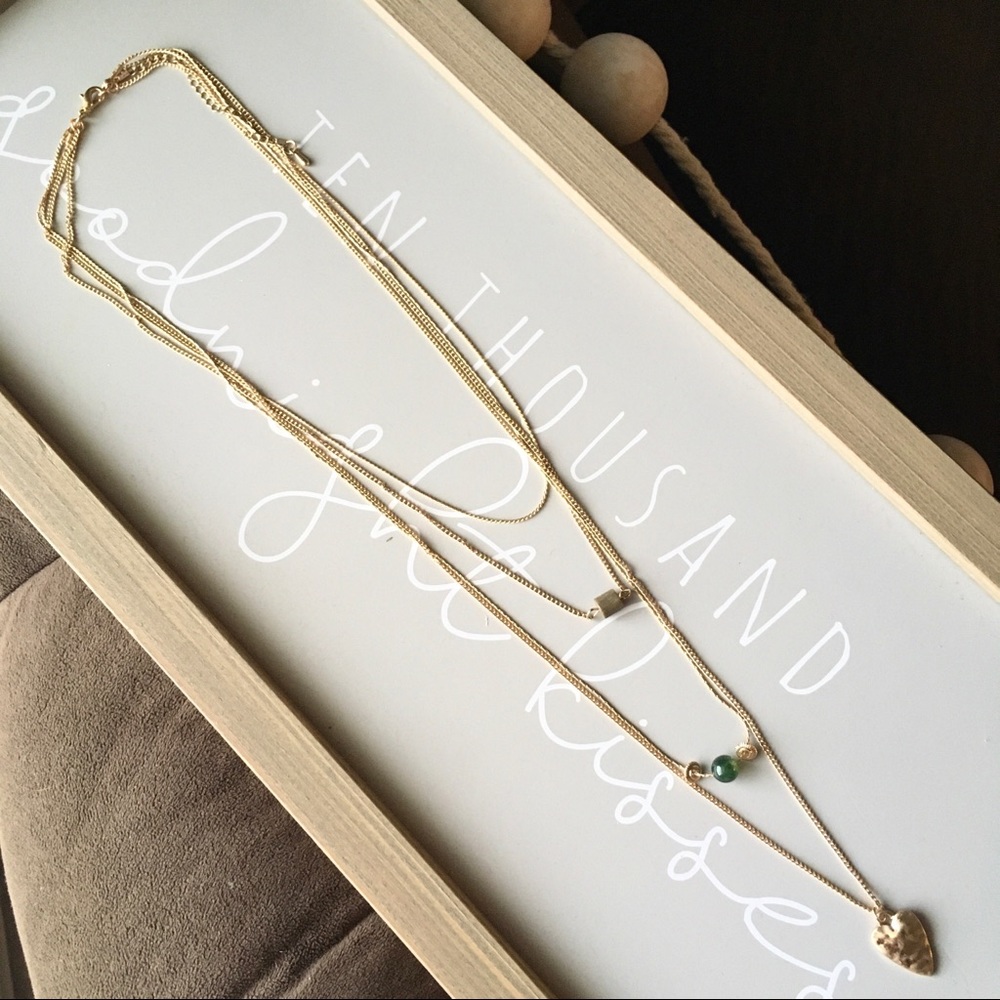 Layered Stone Bead and Heart Gold Pendant Necklace - Picture 4 of 8